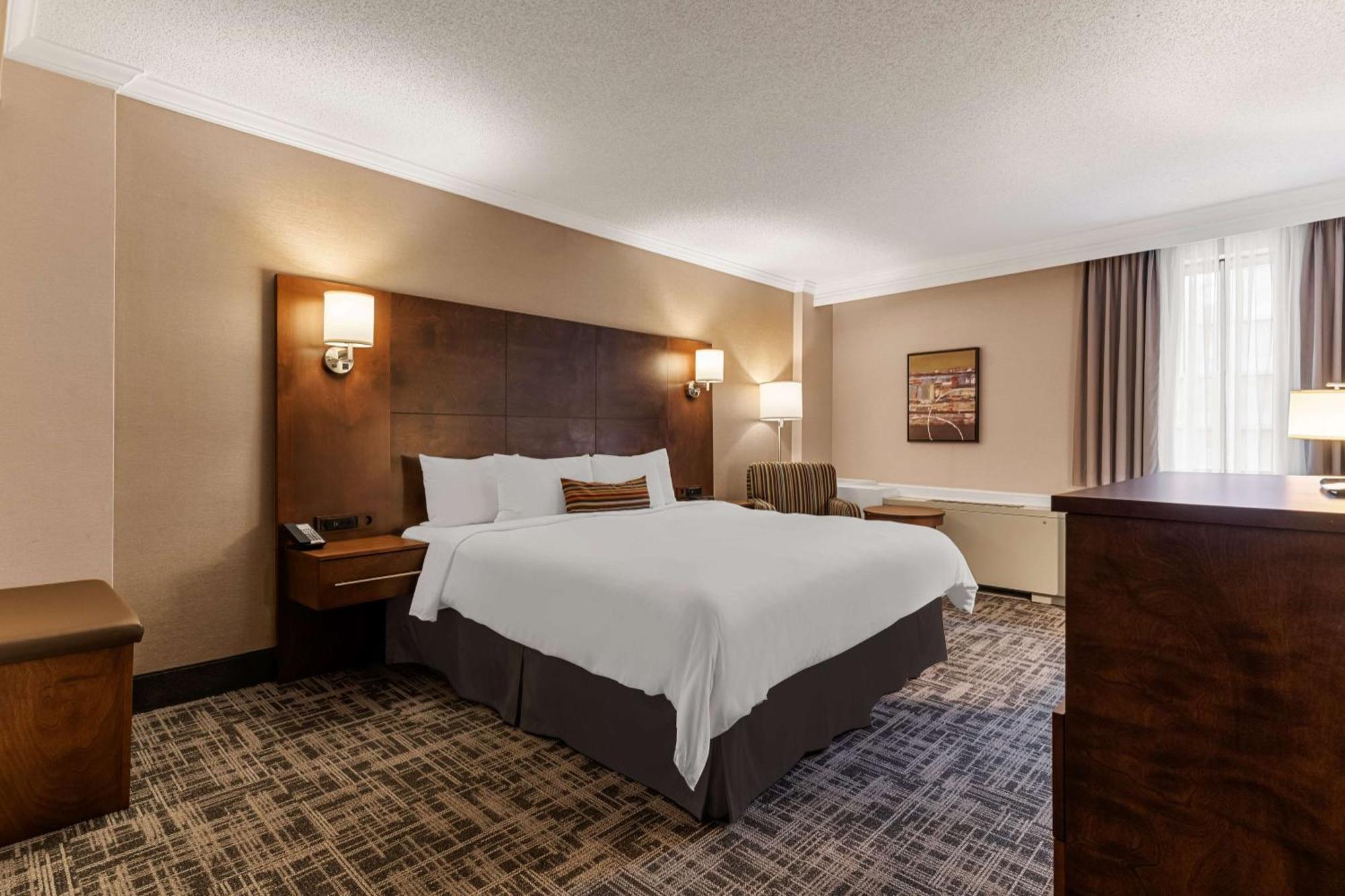 Best Western Ville-Marie Hotel & Suites Montreal Exterior photo