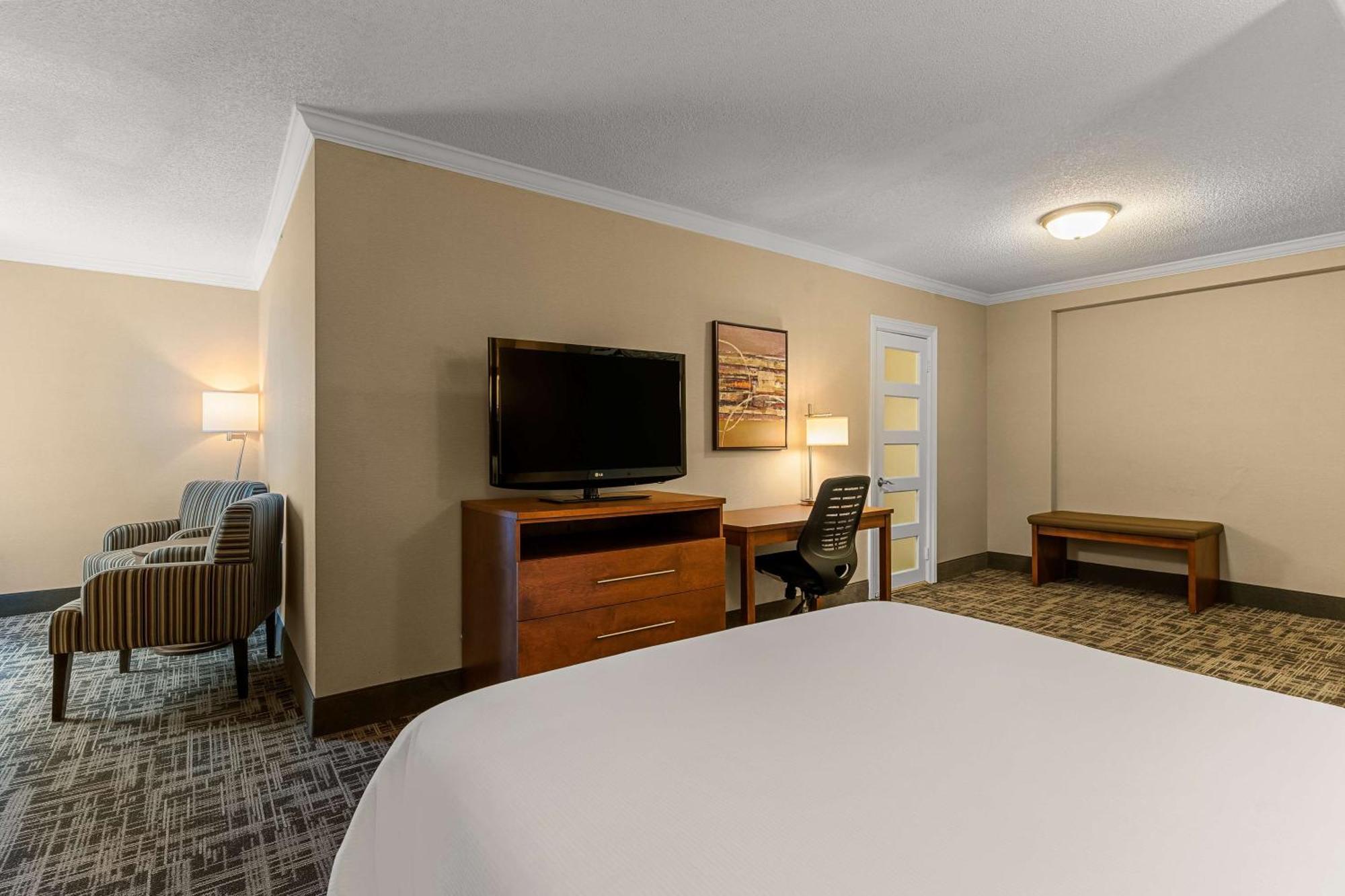 Best Western Ville-Marie Hotel & Suites Montreal Exterior photo