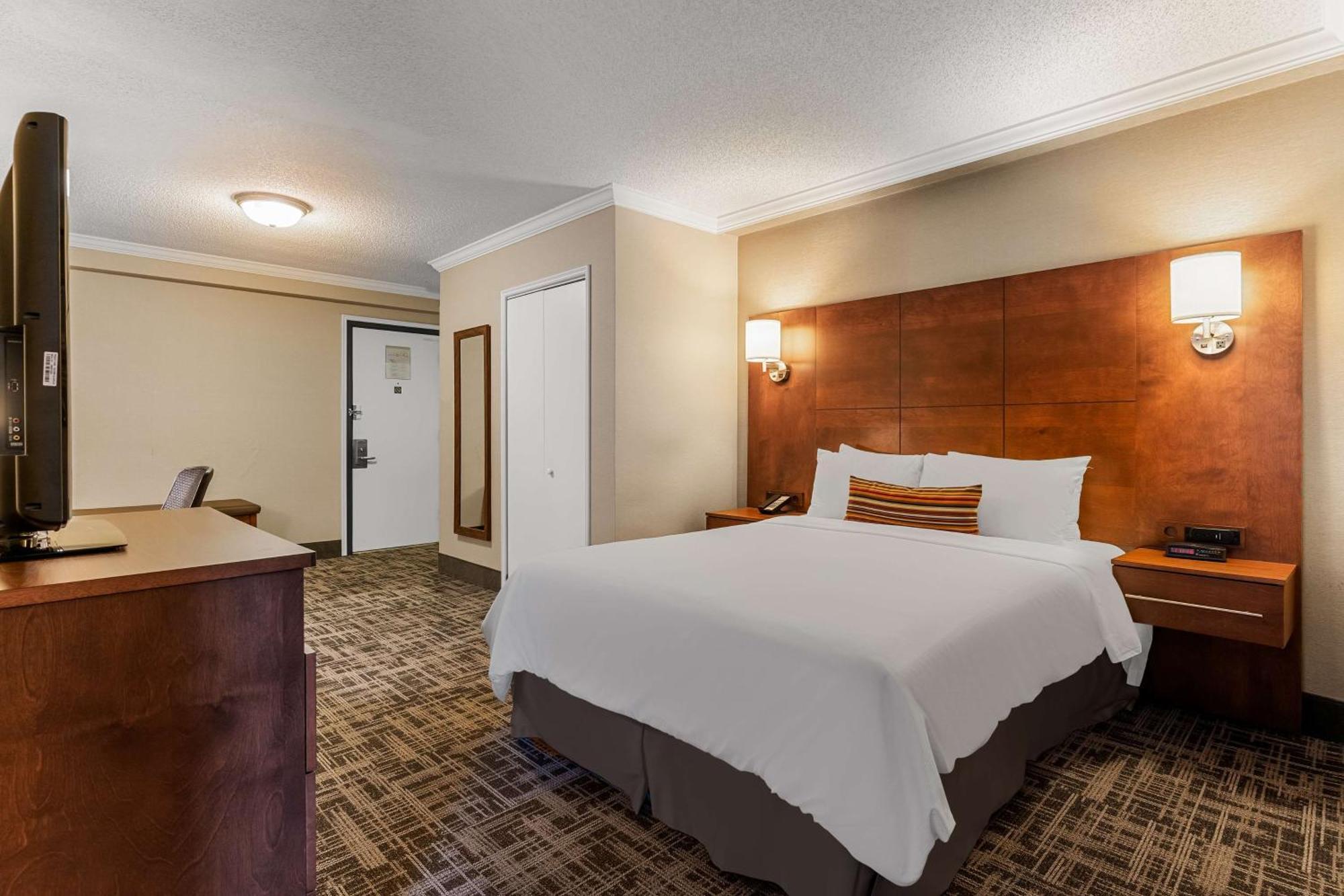 Best Western Ville-Marie Hotel & Suites Montreal Exterior photo