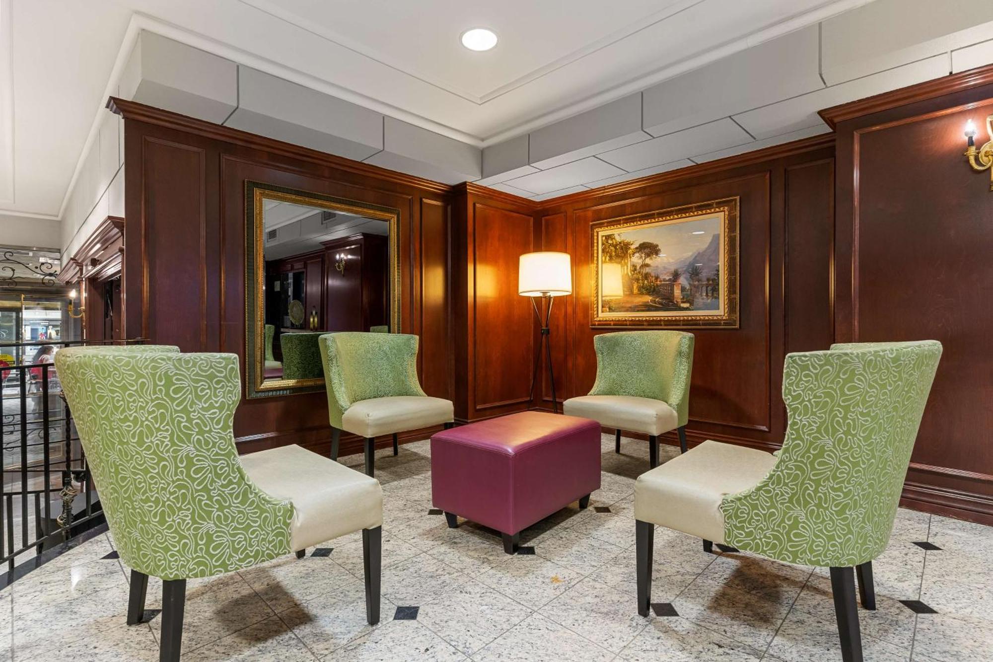 Best Western Ville-Marie Hotel & Suites Montreal Exterior photo