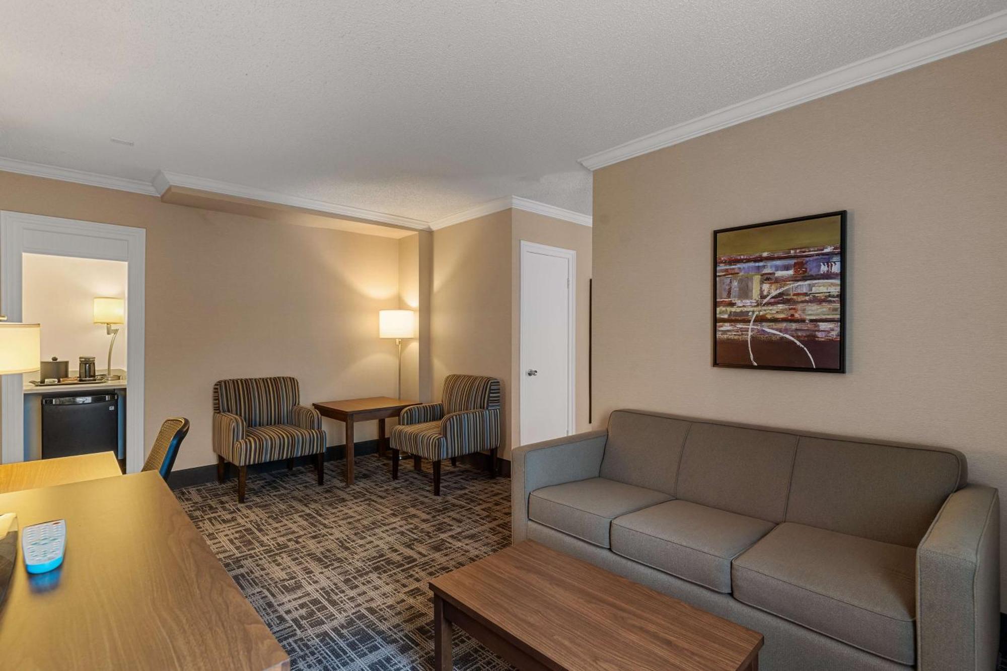 Best Western Ville-Marie Hotel & Suites Montreal Exterior photo