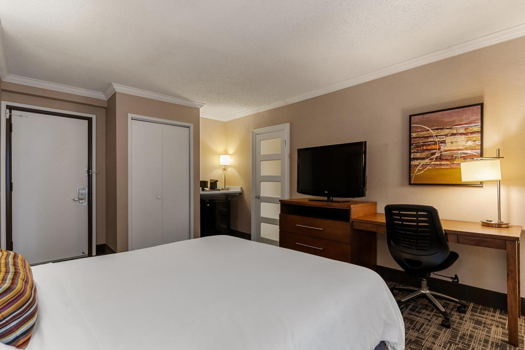 Best Western Ville-Marie Hotel & Suites Montreal Exterior photo